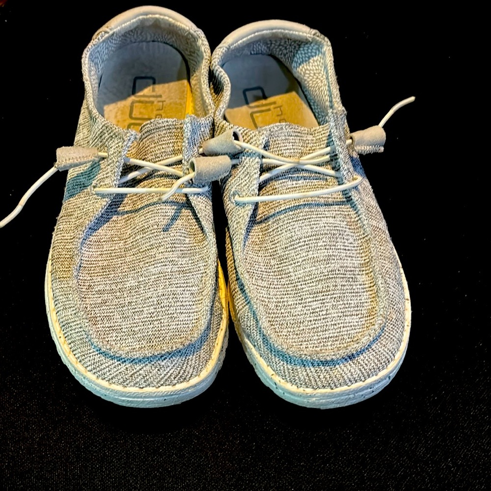 Women’s Hey Dude shoes in great condition